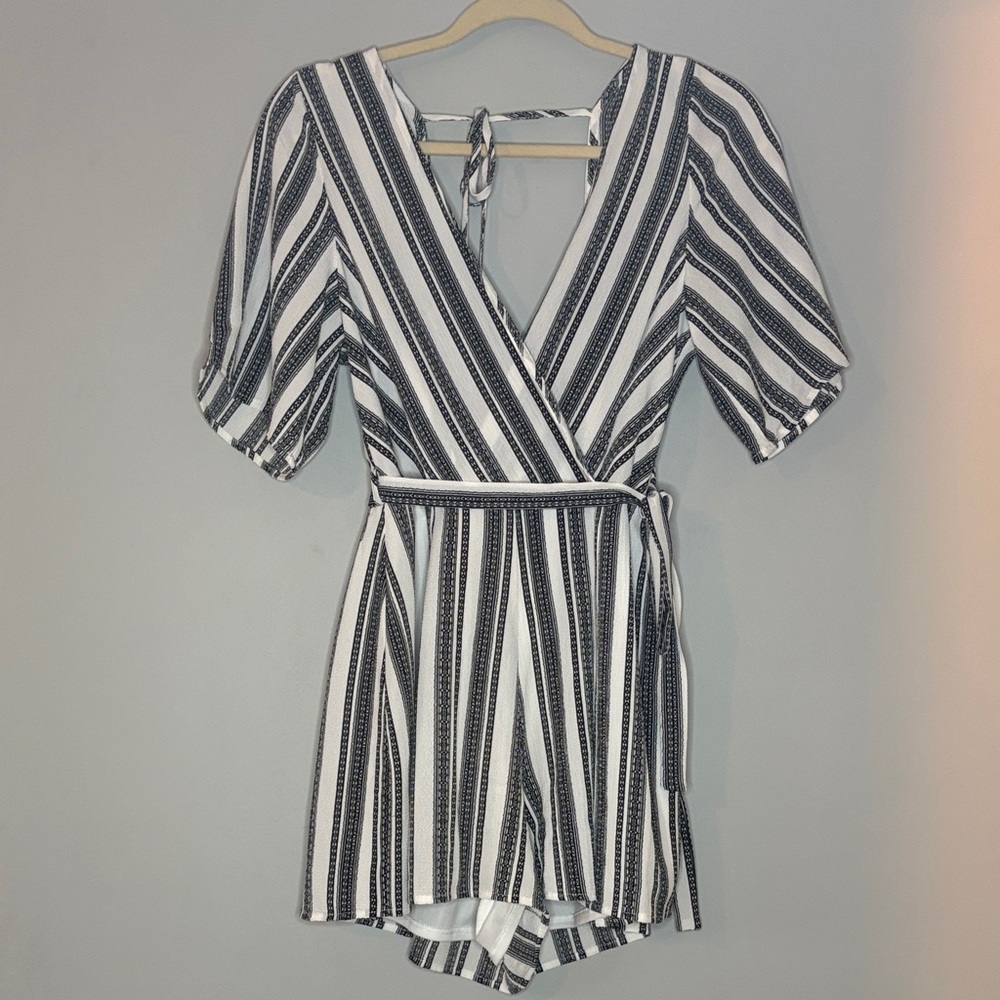 Trixxi Monochrome Patterned Fabric